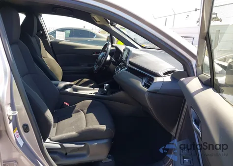 2018 Toyota C-Hr Xle Premium z USA, uszkodzony, nr VIN JTNKHMBX8J1009572